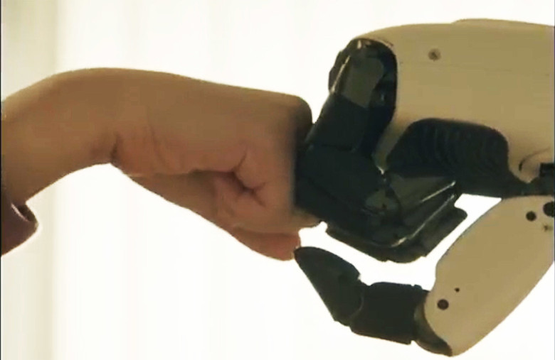 LG Is Bringing a Home Robot to CES 2026 — and Yes, It’s Supposed to Do Your Chores