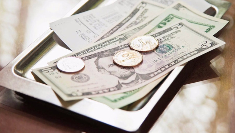 Las Vegas Tipping Guide: Who Gets How Much