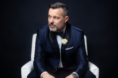 Steve Falcon's Comedy Hypnosis Hour Opens at MGM Grand